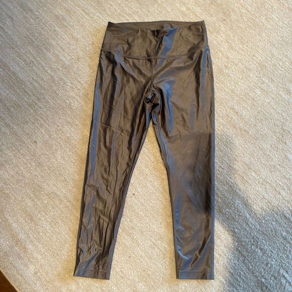 Athletic wear bundle - Picture 8 of 8